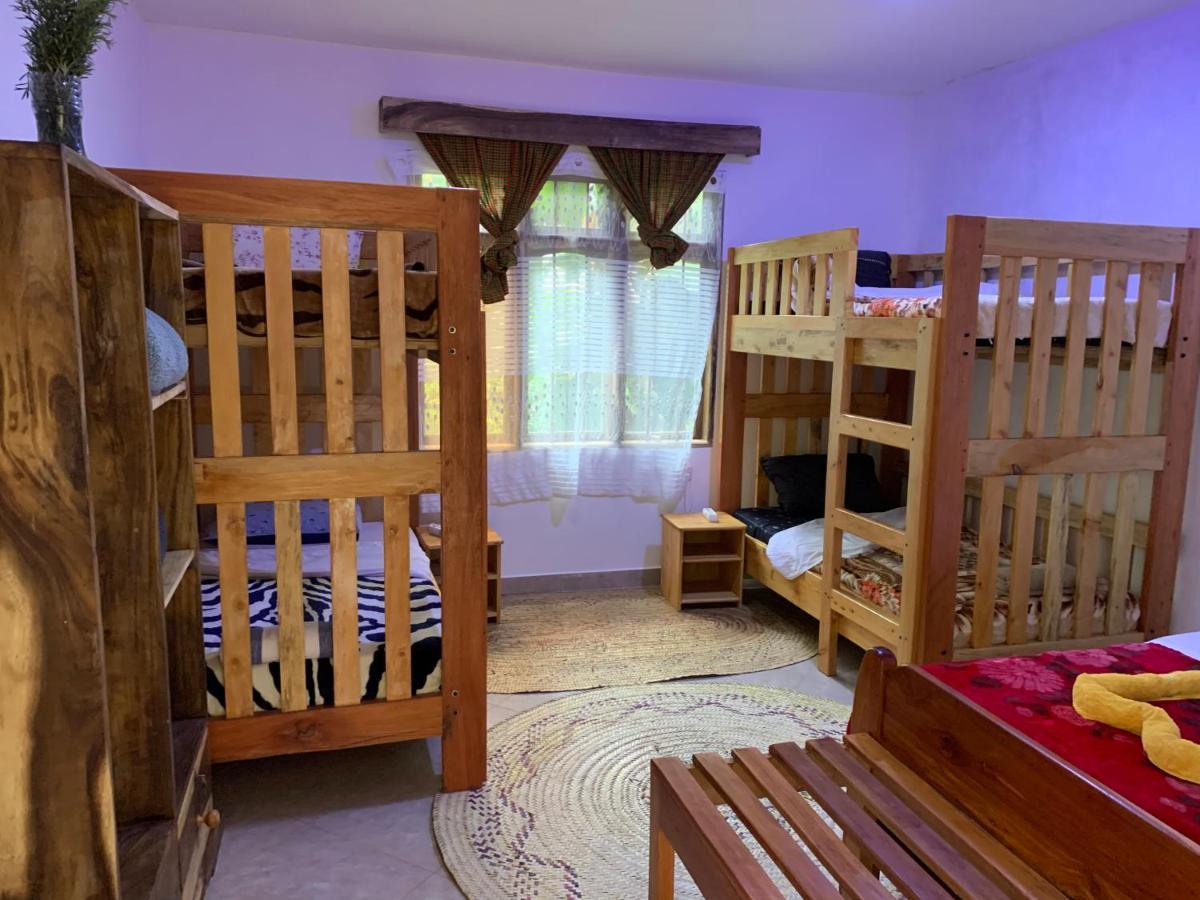 David Crater Homestay